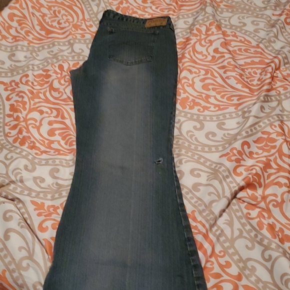 Jeans - Picture 3 of 5